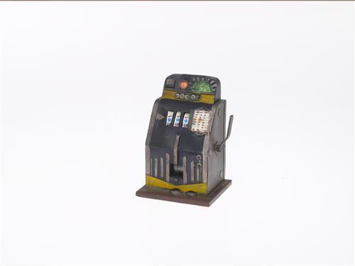 Blech-Spardose "Spielautomat USA", 12 x 11 x 18 cm
